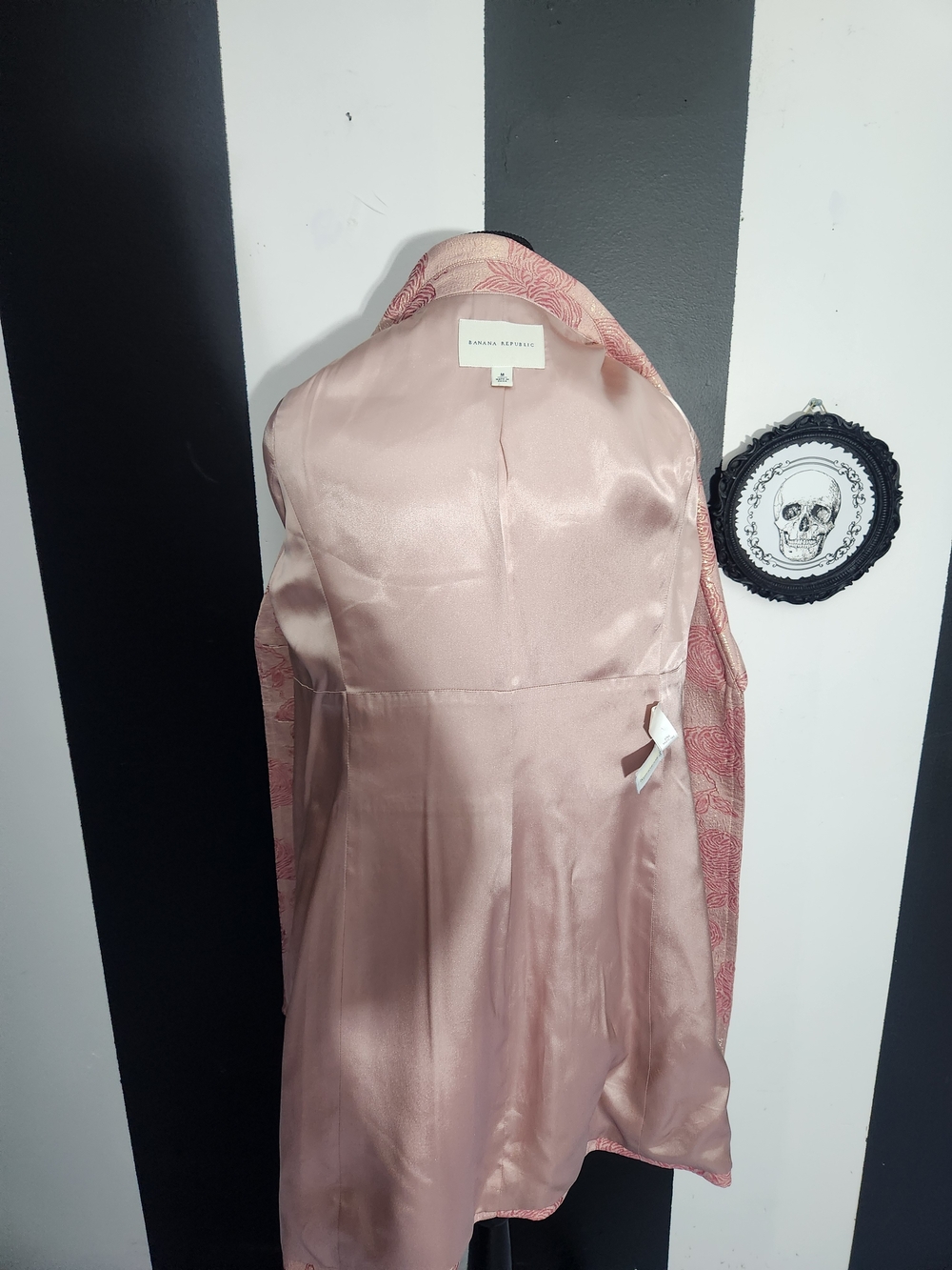 Banana Republic Pink Rose Brocade Trench Coat - Picture 6 of 9
